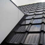 Meerdere zonnepaneel dakpannen
